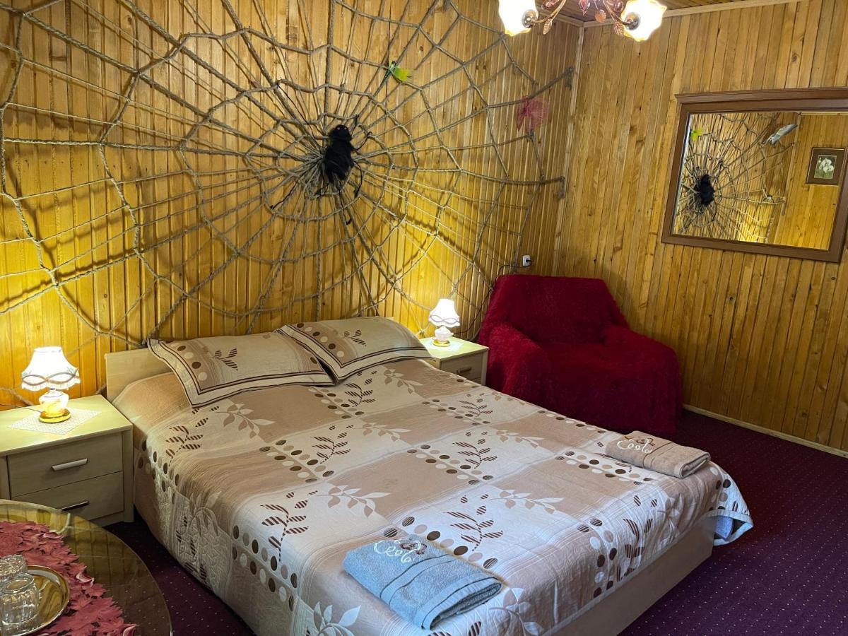 Grunok (Adults Only) Hotel Pilipets Ngoại thất bức ảnh
